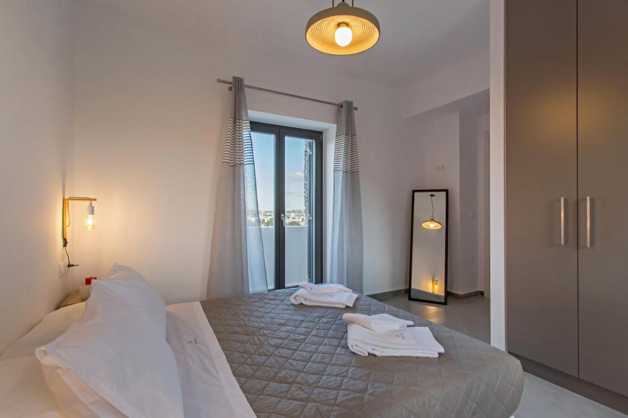 Vastblue Of Paros Aparthotel Ambelas Eksteriør bilde
